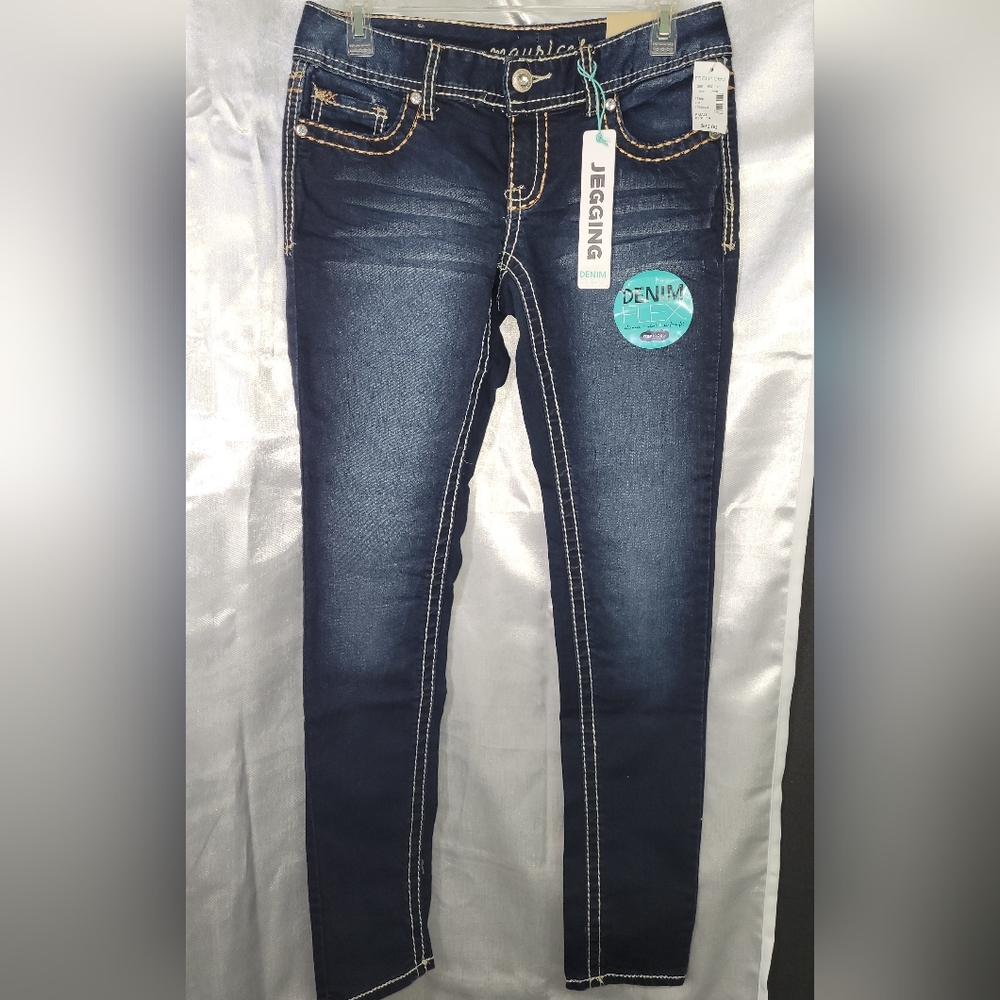 Maurices Blue Jeggings with Stretch and Faded Indigo